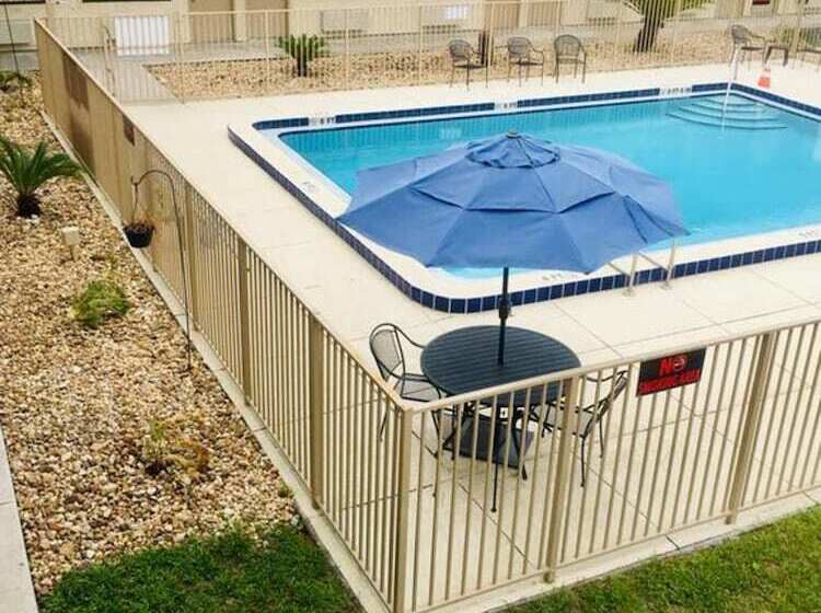 ホテル Americas Best Value Inn Lake City