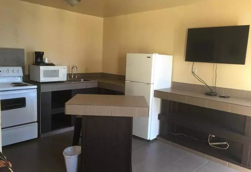 酒店 Bend Value Inn