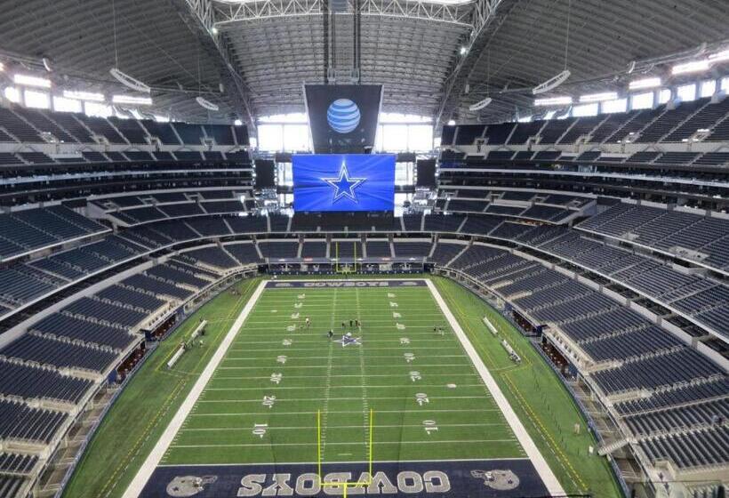 فندق Budget Host Inn