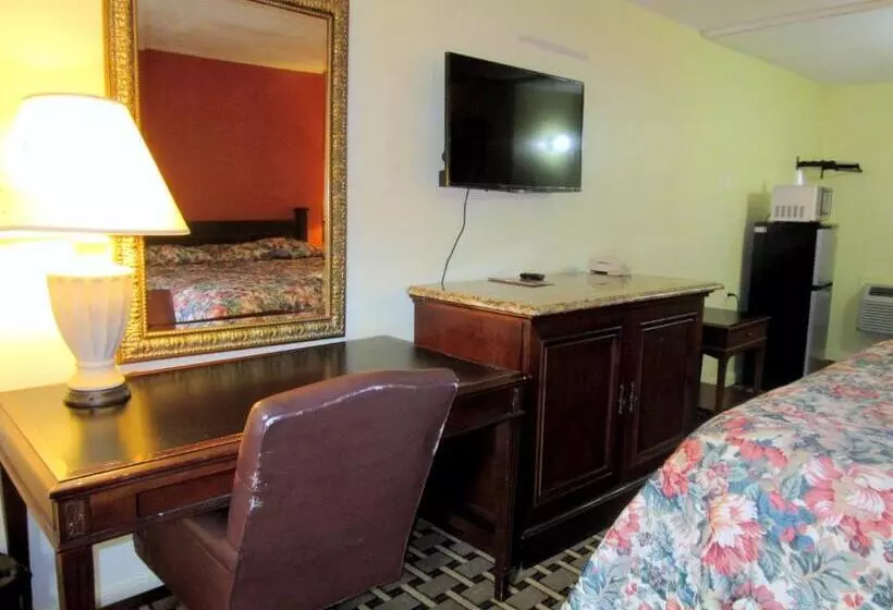 בית מלון כפרי Budget Host Inn