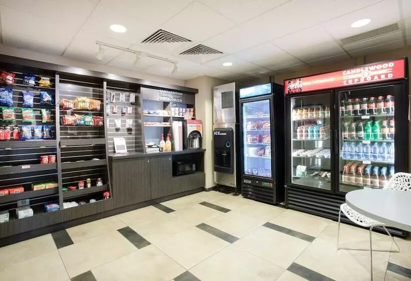 Отель Candlewood Suites Manhattan, An Ihg