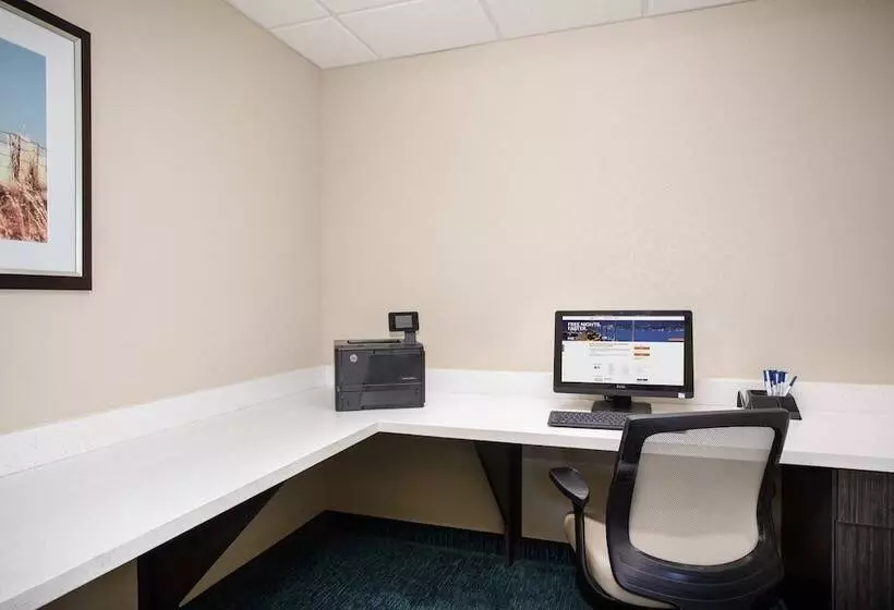 Отель Candlewood Suites Manhattan, An Ihg