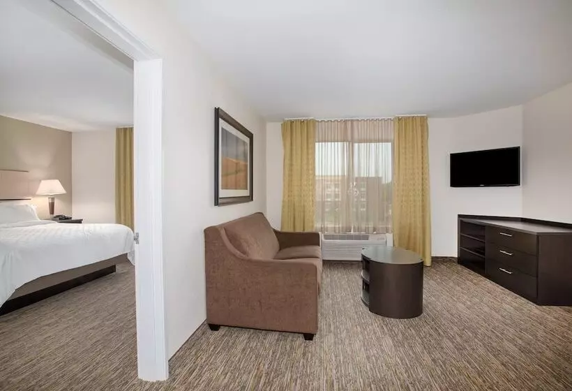 Отель Candlewood Suites Manhattan, An Ihg