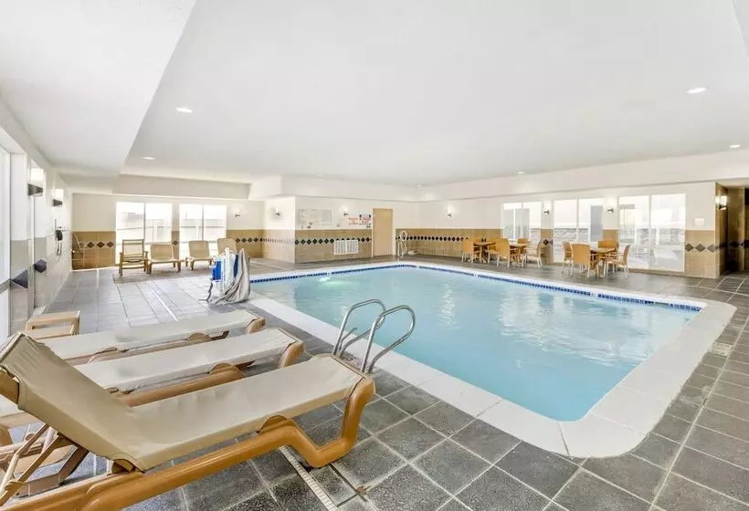 ホテル Comfort Suites
