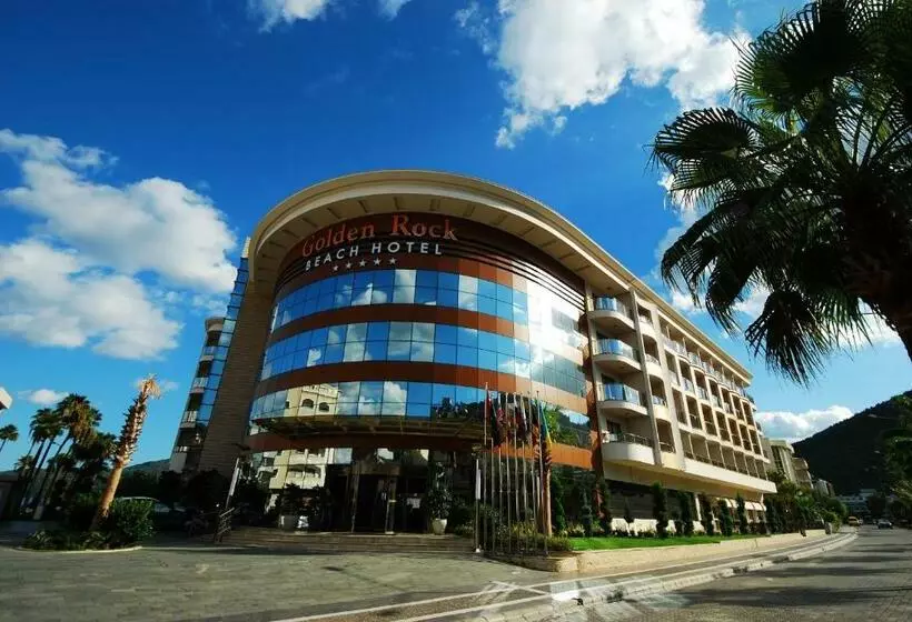 Hotel Golden Rock Beach