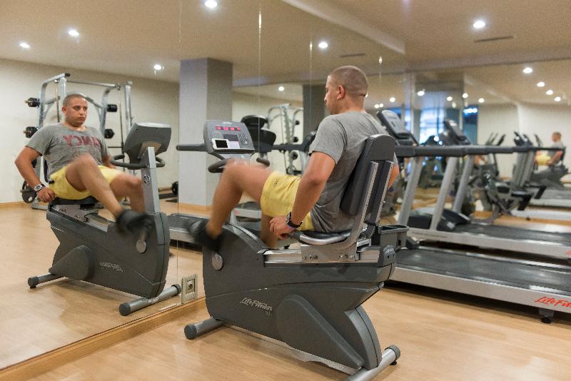 هتل Golden Rock Beach