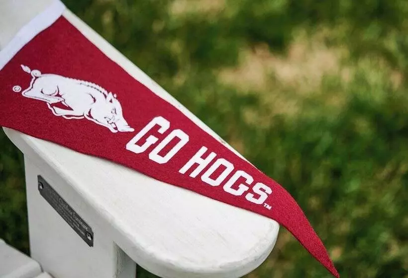 Отель Inn At Carnall Hall