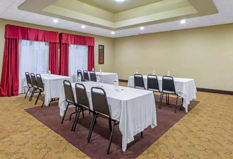 酒店 La Quinta Inn & Suites By Wyndham Hammond