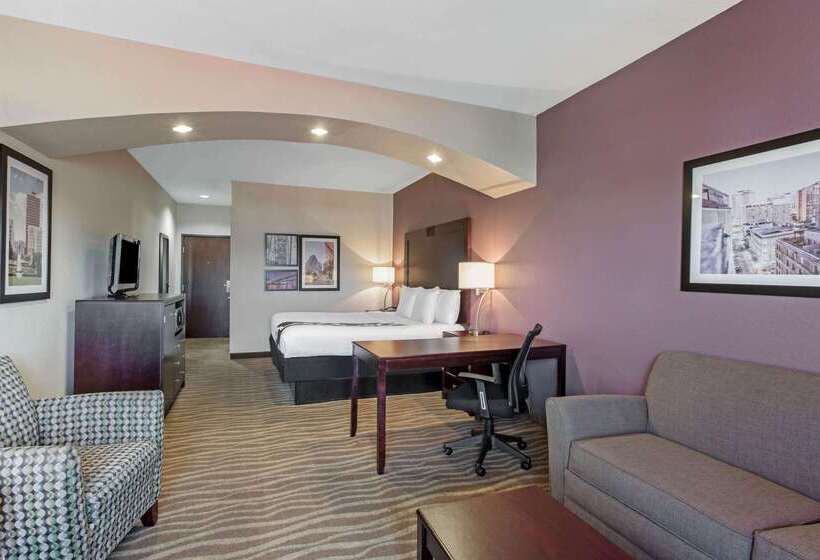 호텔 La Quinta Inn & Suites By Wyndham Hammond