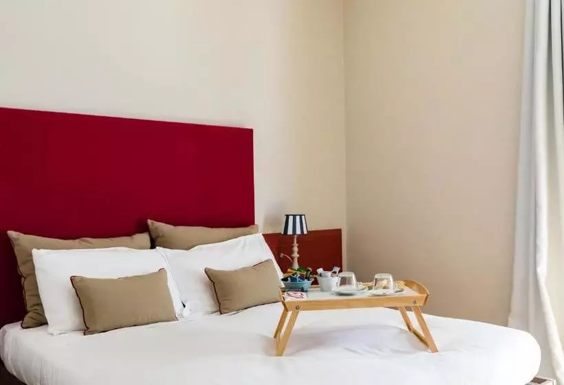 בית מלון כפרי Monti First