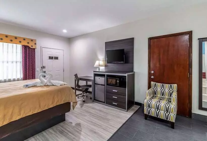 酒店 Quality Inn & Suites Canton