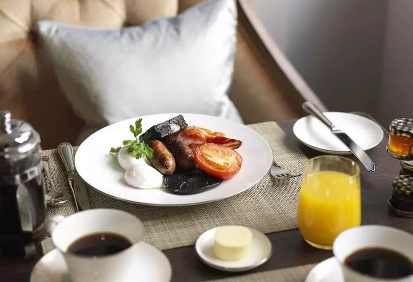 The Athenaeum Hotel & Residences