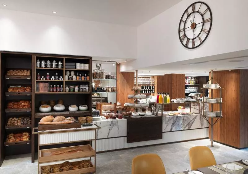 The Athenaeum Hotel & Residences