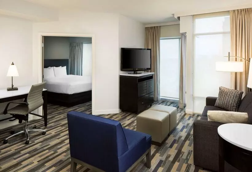 Hyatt House Charlotte Center City