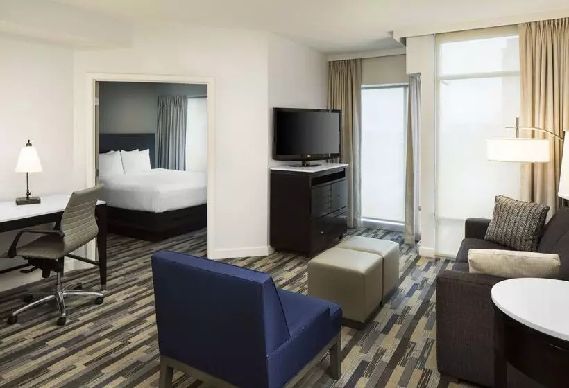 Hyatt House Charlotte Center City