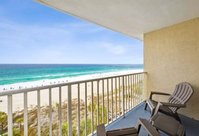 Motelli Beach Tower Beachfront Hotel, A By The Sea Resort