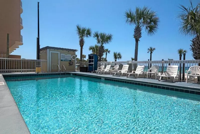 Motelli Beach Tower Beachfront Hotel, A By The Sea Resort