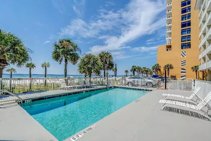 Motelli Beach Tower Beachfront Hotel, A By The Sea Resort