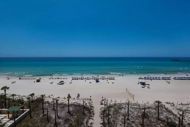 Motelli Beach Tower Beachfront Hotel, A By The Sea Resort