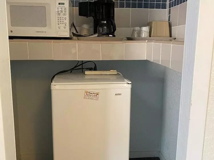 모텔 Regency Inn Comanche