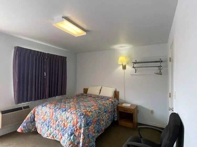 모텔 Regency Inn Comanche