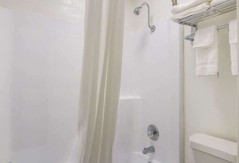 Мотель Rodeway Inn