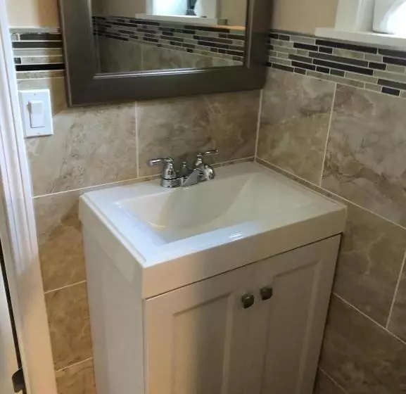 汽车旅馆  Skyview Motor Inn