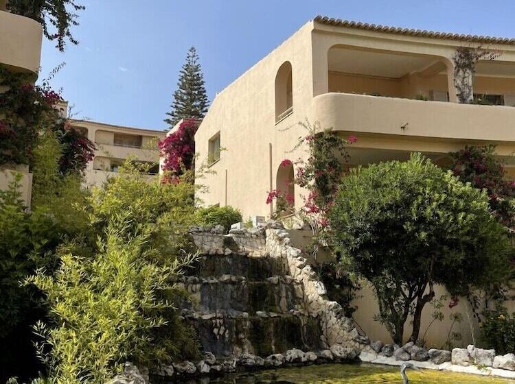 Vila Palmeira Beach Resort