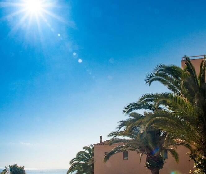 Vila Palmeira Beach Resort