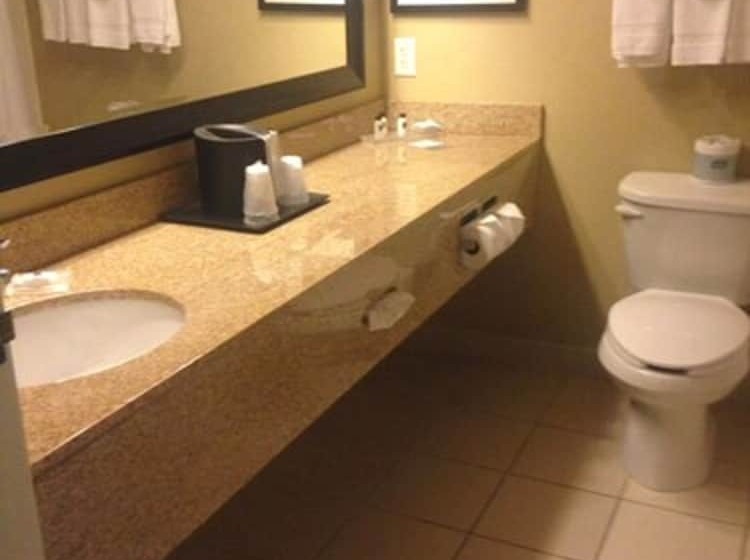 Country Inn & Suites By Radisson, Minot, Nd