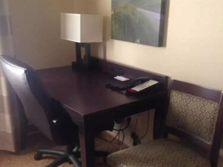 Country Inn & Suites By Radisson, Minot, Nd