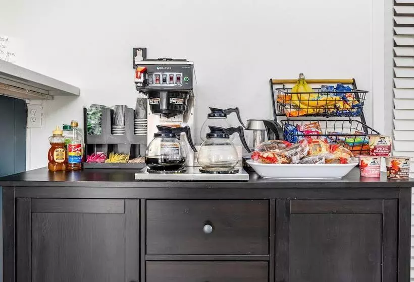 Hotelli Minecart Motor Lodge