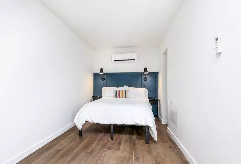 Hotelli Minecart Motor Lodge