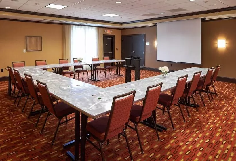 ホテル Courtyard By Marriott Evansville East
