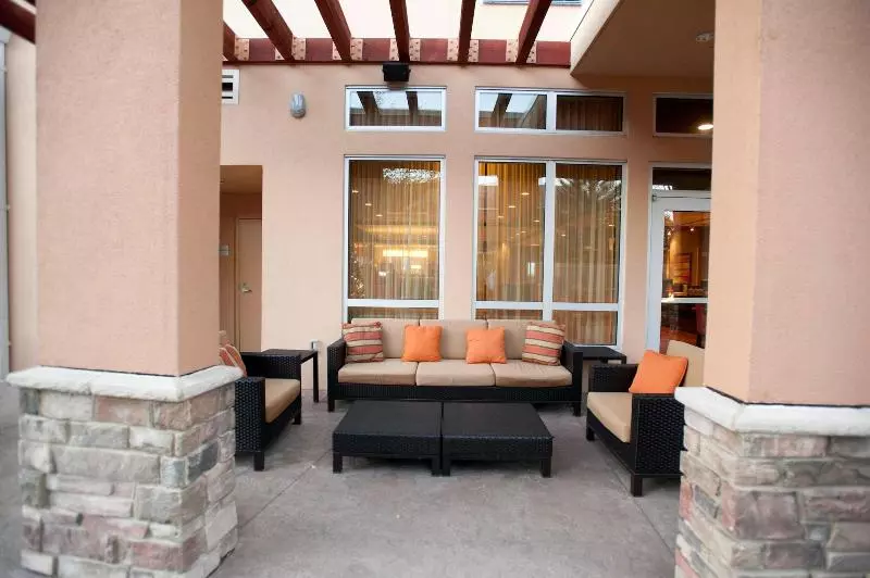 ホテル Courtyard By Marriott Evansville East