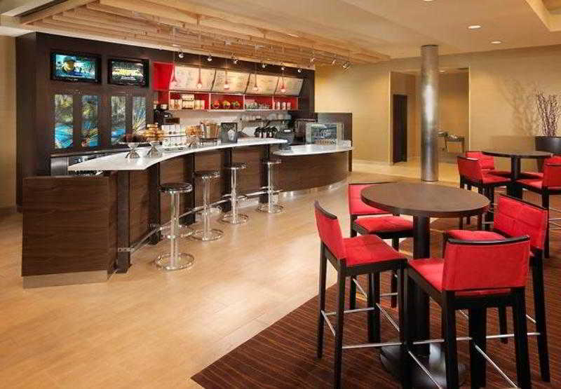 Otel Courtyard Long Beach Airport