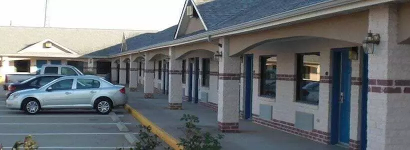 Отель Executive Inn & Suites West Columbia