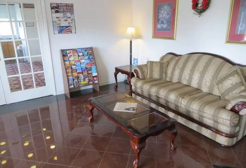 Отель Executive Inn & Suites West Columbia