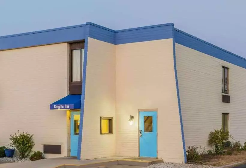 Отель Knights Inn Dayton By Miller Lane