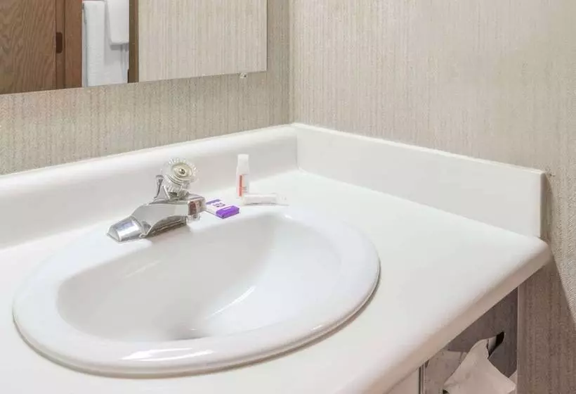 Отель Knights Inn Dayton By Miller Lane