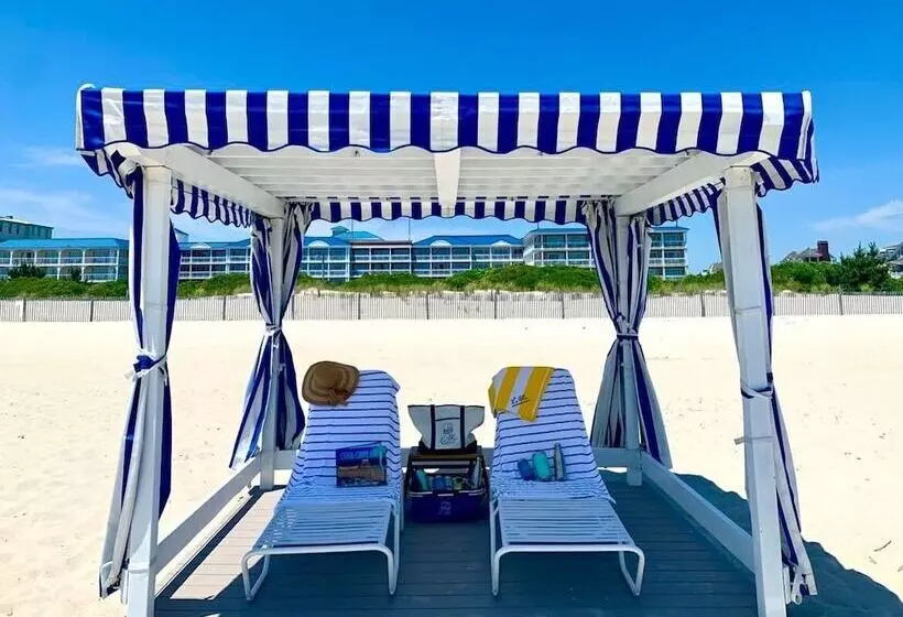 Hotelli La Mer Beachfront Resort