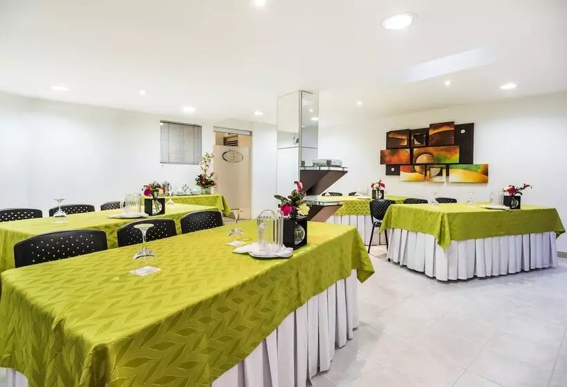 בית מלון כפרי Platinum Suite