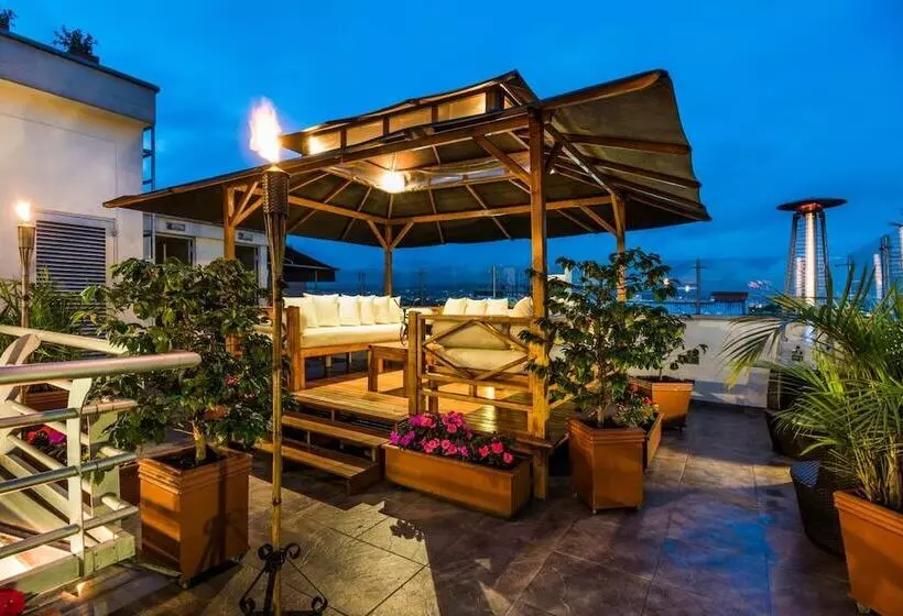 בית מלון כפרי Platinum Suite