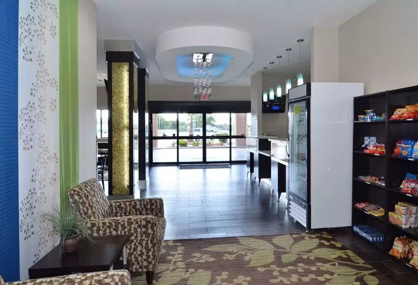 酒店 Quality Inn & Suites Kenedy Karnes City