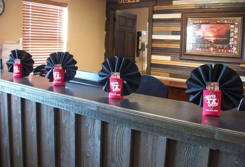 호텔 South Texas Lodge Carrizo Springs