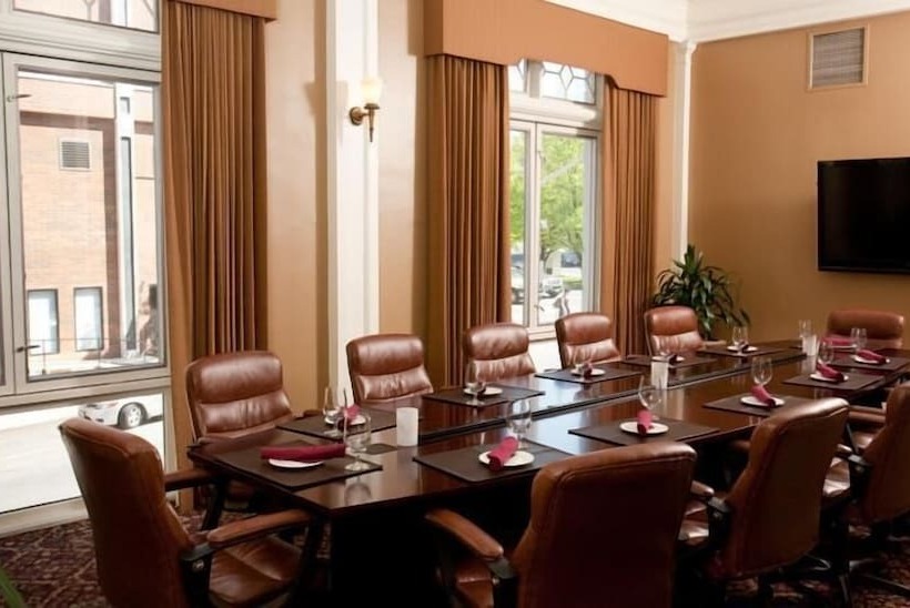 فندق Spokane Club