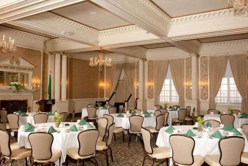 فندق Spokane Club