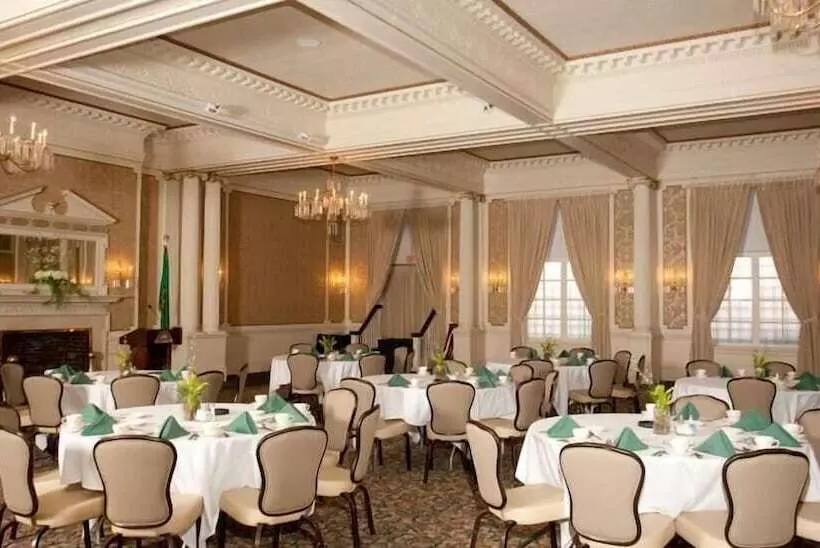 ホテル Spokane Club