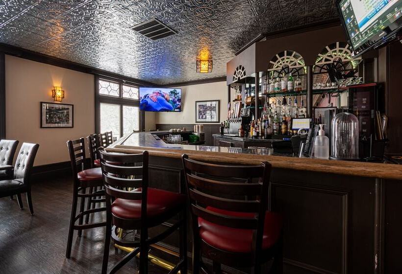 فندق Spokane Club