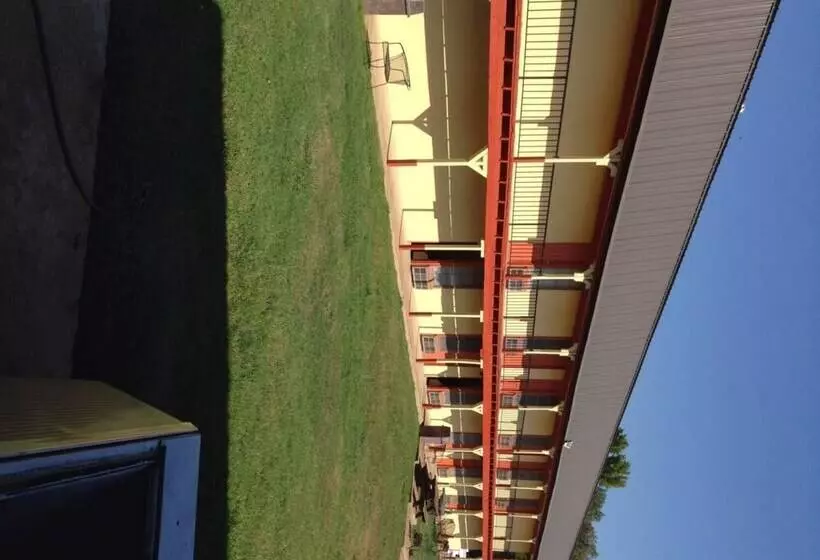 汽车旅馆 Sportsman Inn And Suites